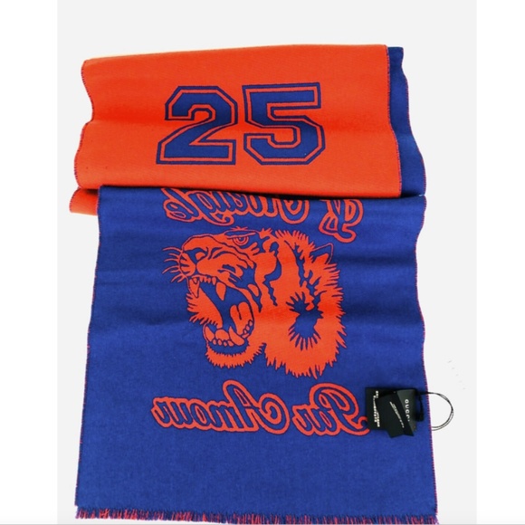 GUCCI Tiger Jacquard Wool Muffler Scarf - Picture 4 of 10